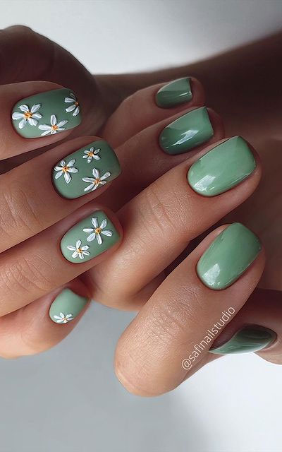 daisy nails, daisy on green nails, spring nail art designs, nail art designs, nail ideas