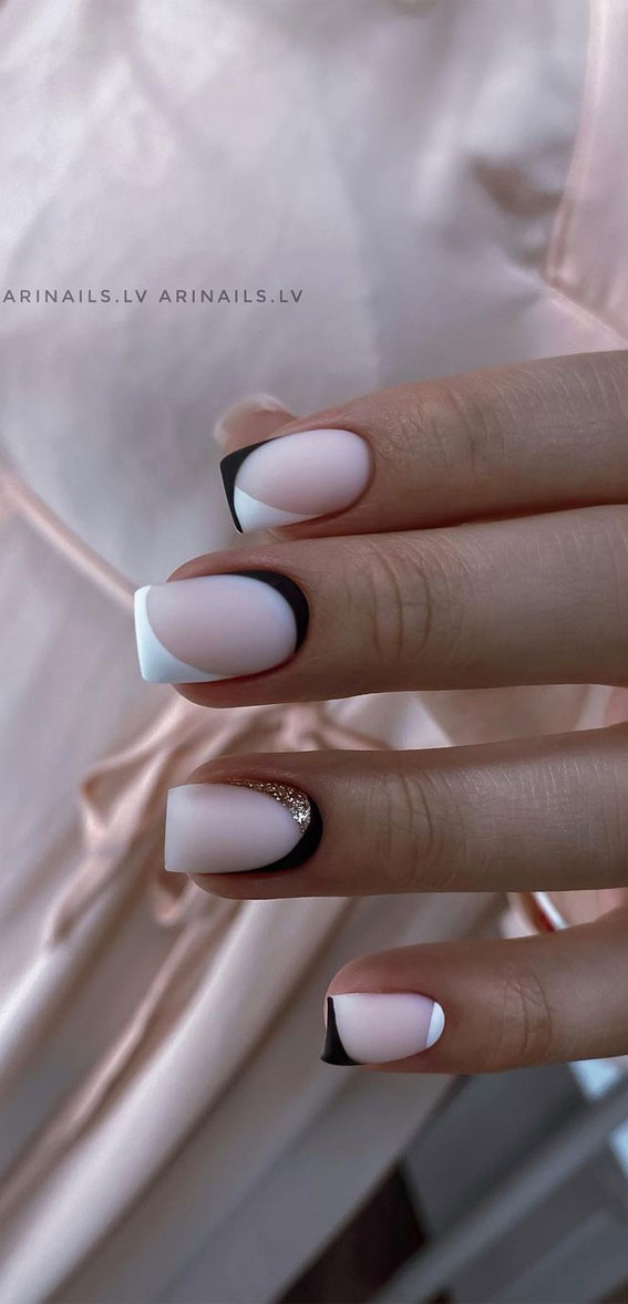black outline nails, french twist nails, nude pink nails, nail art designs, black and white nails, short nail art designs