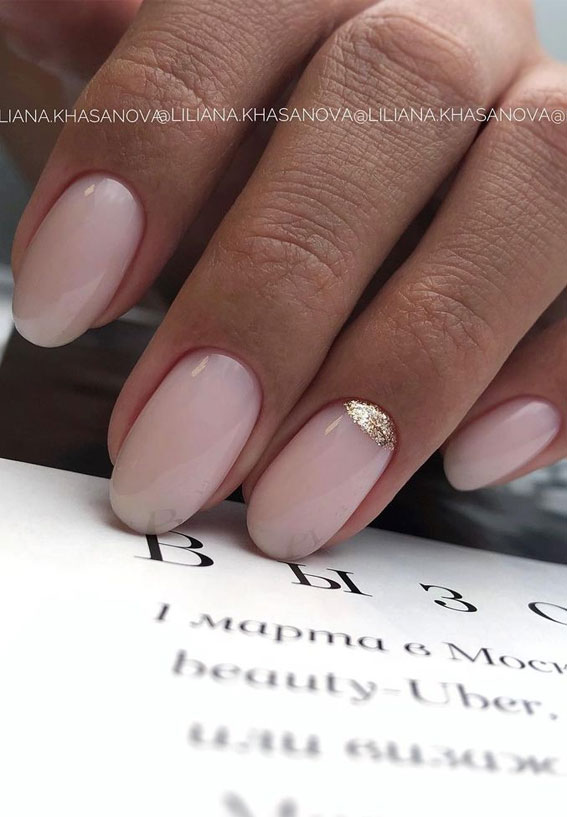 simple pink nails, wedding nails, bridal nails, nude nails, gold and nude nails, simple nail look, simple nail art designs, minimalist nails