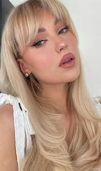 Cute Haircuts & Hairstyles with Bangs – Layered Blonde Long Hair with Bangs
