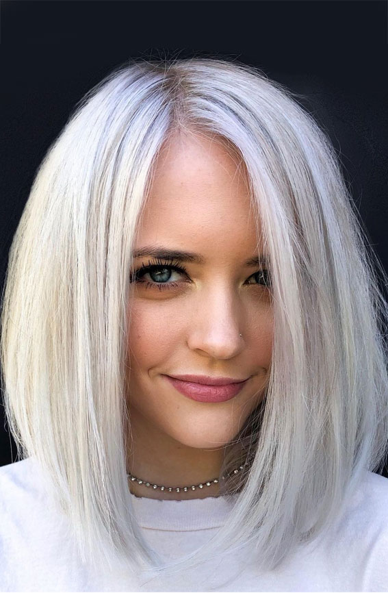 Best haircuts & Hairstyles To Try in 2021 : Blended Platinum Bob Framing