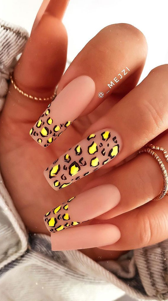 The Prettiest Summer Nail Designs We’ve Saved : Cheetah nails with yellow accent