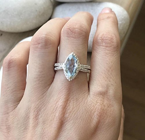 Utterly Beautiful Engagement Rings You’ll Want To Own : Elegant Clementine Set Engagement Ring