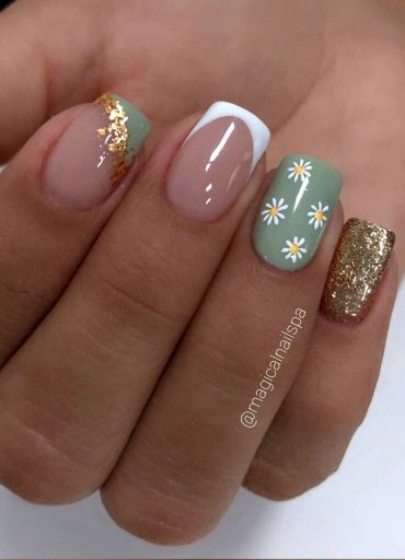 The Prettiest Summer Nail Designs We've Saved : Mix and Match Daisy ...