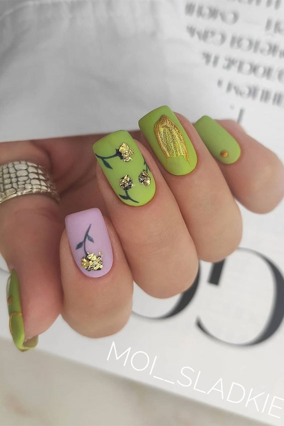 The Prettiest Summer Nail Designs We’ve Saved : Mixed Bright Green & Lavender Nails