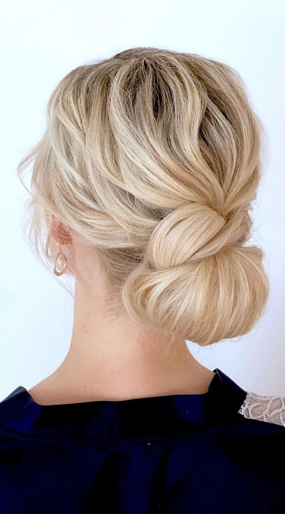 5 Easy Romantic Hairstyles To Complete Your Valentine's Day Look | Pamper.My