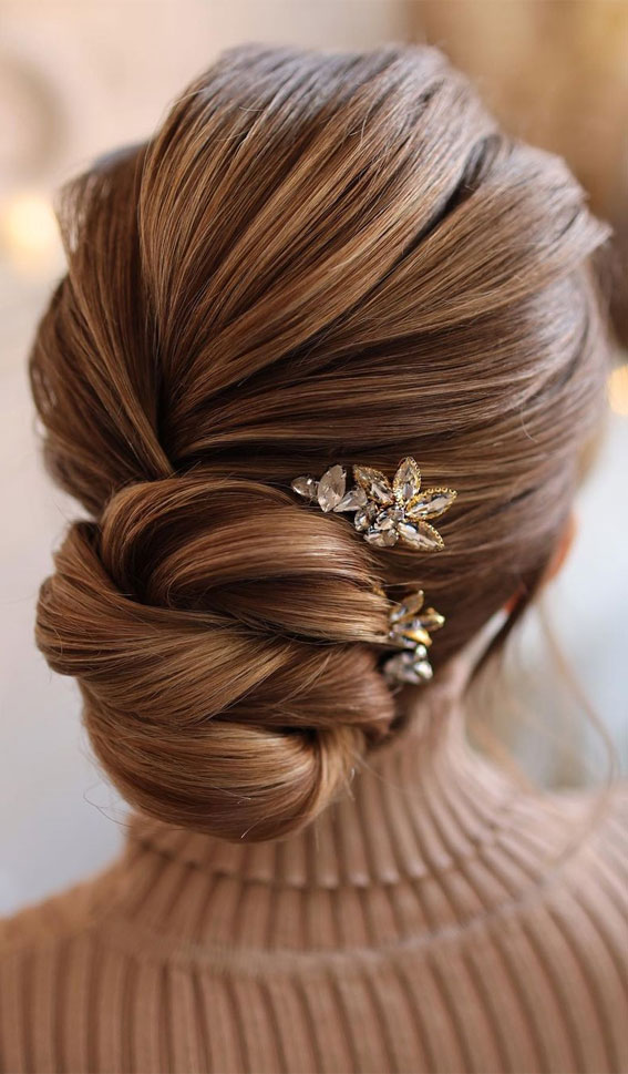 Beautiful wedding hairstyles for straight hair  Sheer Ever After