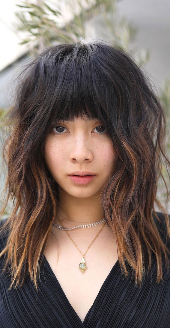 textured haircut, layered haircut with bangs, haircut with fringe, hairstyles with fringes and layers, #layeredhaircut medium layered hair with bangs, layered hair with curtain bangs #bobwithbangs hairstyles with bangs 2021, haircut with bangs 2021, curtain bangs with layers straight hair, layered hair with bangs, medium layered hair with bangs, layered hair with side bangs