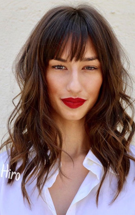 Cute Haircuts & Hairstyles with Bangs – Textured Mid Length with Bang