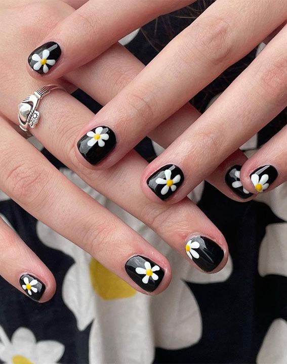 daisy on black nails, black nail art designs, black nail art ideas,  i take you, black nail designs 2021, black nail ideas 2021, black nail designsshort, #itakeyouwedding simple black nail designs, black nail designs 2021, itakeyou , black nail polish #blacknails #blacknailart 