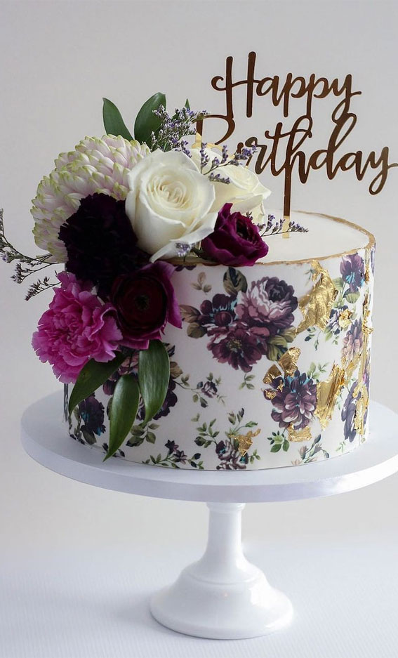 Pretty Cake Designs for Any Celebration : Little gold leaf and painting floral
