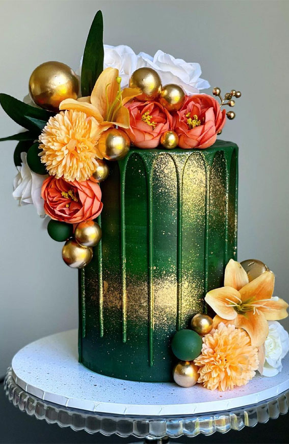 Pretty Cake Designs for Any Celebration : Green Emerald Cake With Pretty Blooms
