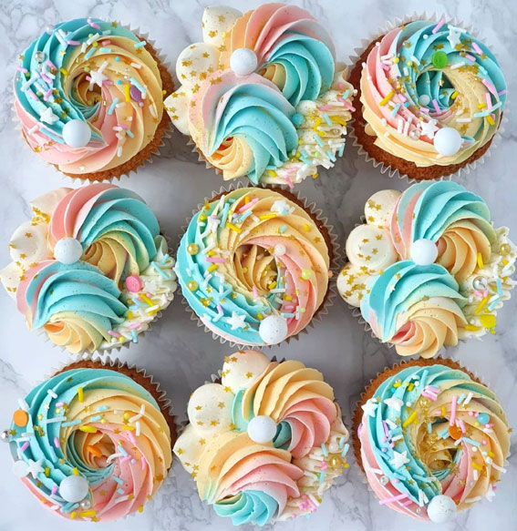 Cupcake Ideas Almost Too Cute to Eat : Paddle Pop Buttercream Garden Cupcakes