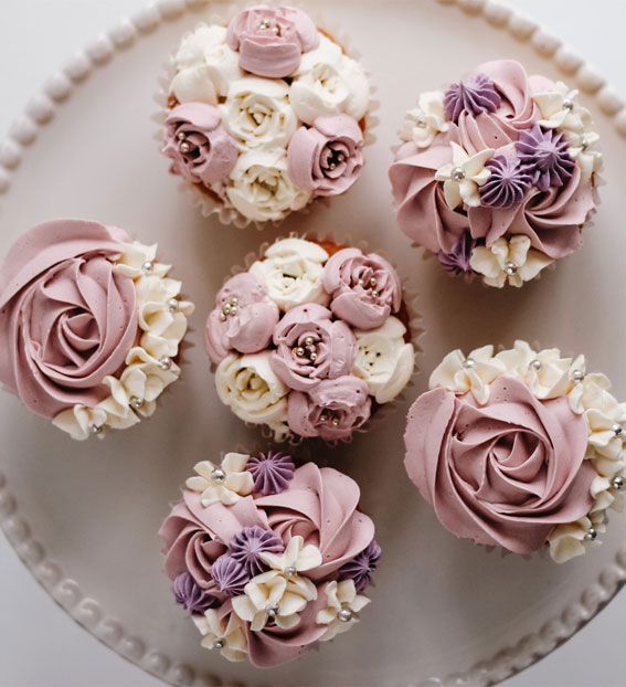 Cupcake Ideas Almost Too Cute to Eat :  A bouquet of cupcakes