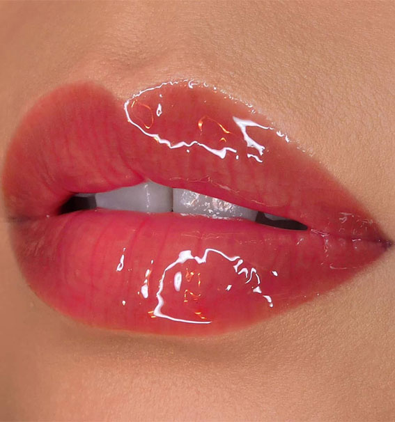 Perfect Lip Makeup Ideas : Translucent-red lip gloss