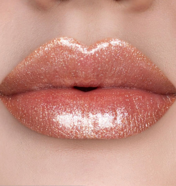 Perfect Lip Makeup Ideas : Glossy & Glitter Nude Lips