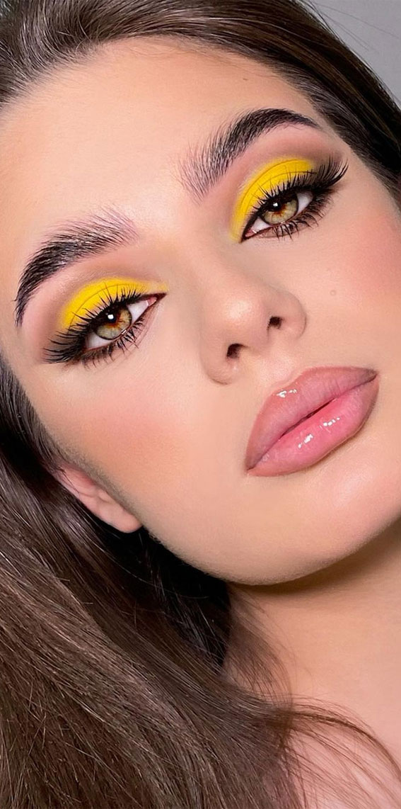 Stunning makeup looks 2021 : Bright Yellow Eyeshadow Makeup Look