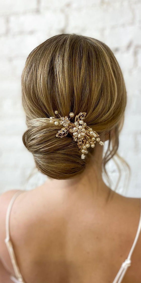 Stunning Wedding Hairstyles For The Elegant Bride - Page 43 of 50 - SooPush  | Long hair styles, Hair styles, Bride hairstyles