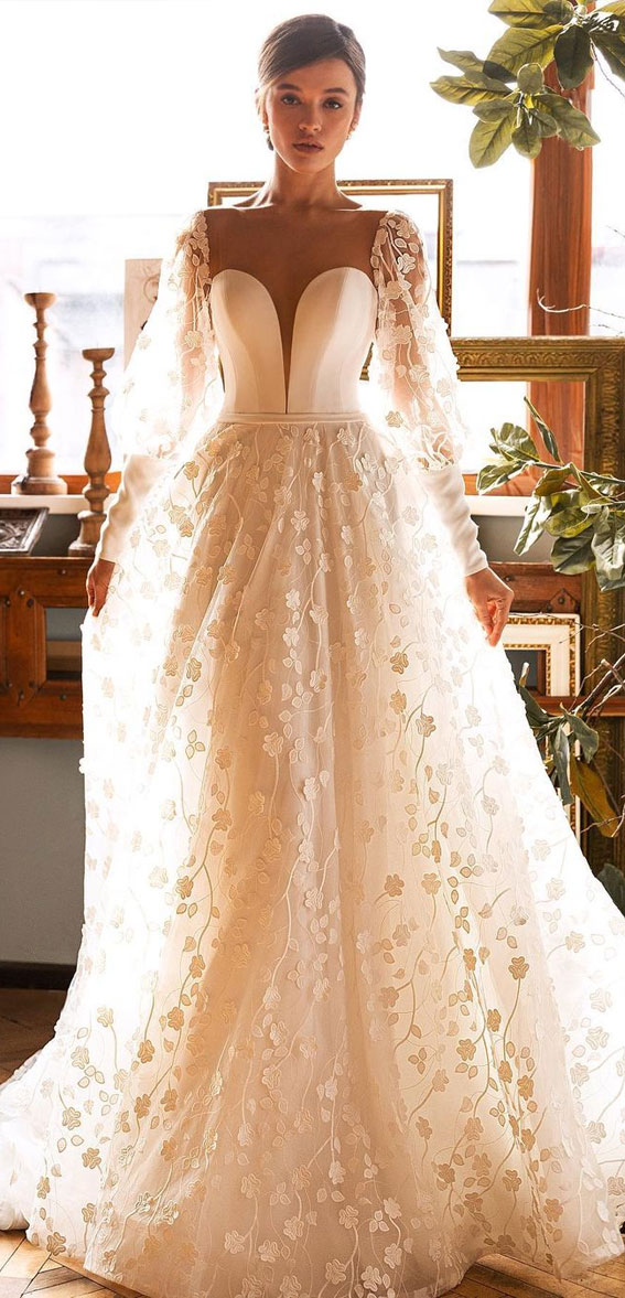 Breathtaking wedding dresses we can’t get enough : Incredible lightness, delicate