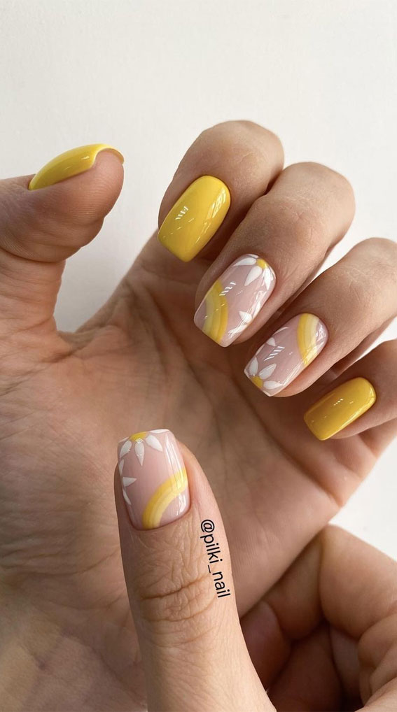 59 Summer Nail Colours and Design Inspo for 2021 : Daisy & Yellow Nail Art Design