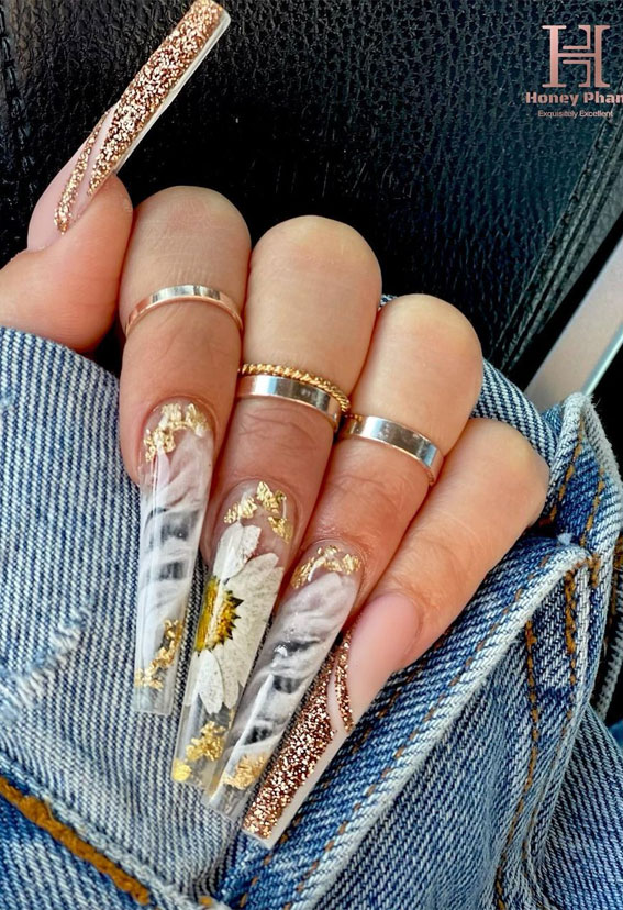 59 Summer Nail Colours and Design Inspo for 2021 : Glam translucent nails