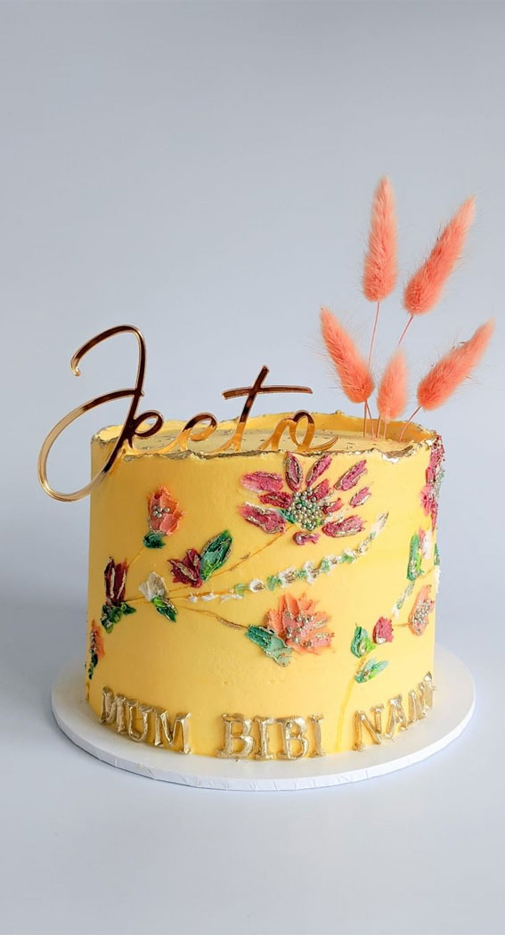 38+ Beautiful Cake Designs To Swoon : Cute Yellow Cake