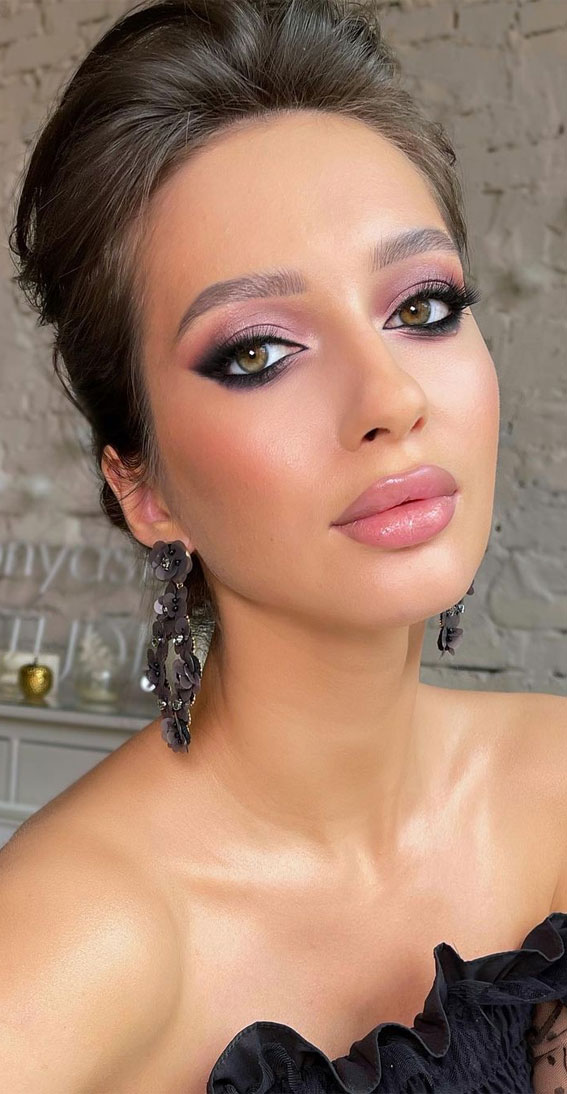 Stunning makeup looks 2021 : Pink & Smokey with Pink Nude Lips