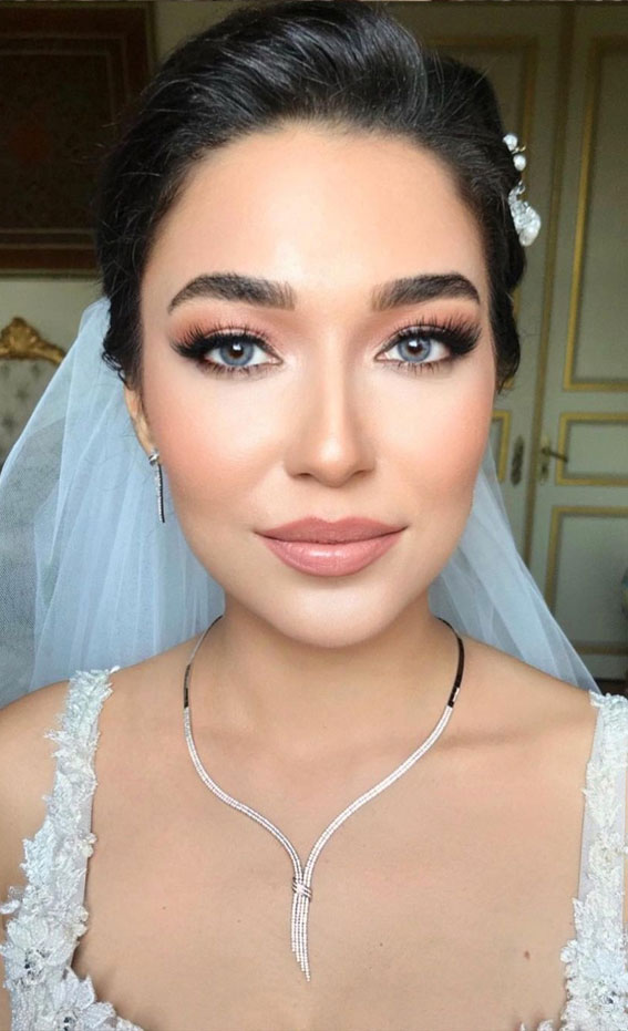 29 Glamorous Wedding Makeup Elegant Bridal Look with Hair Up