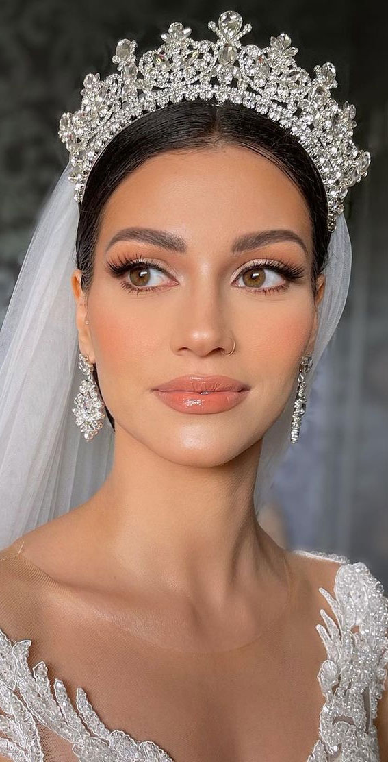 20 Wedding Makeup Looks for Brunettes : Beautiful Bridal Makeup Look