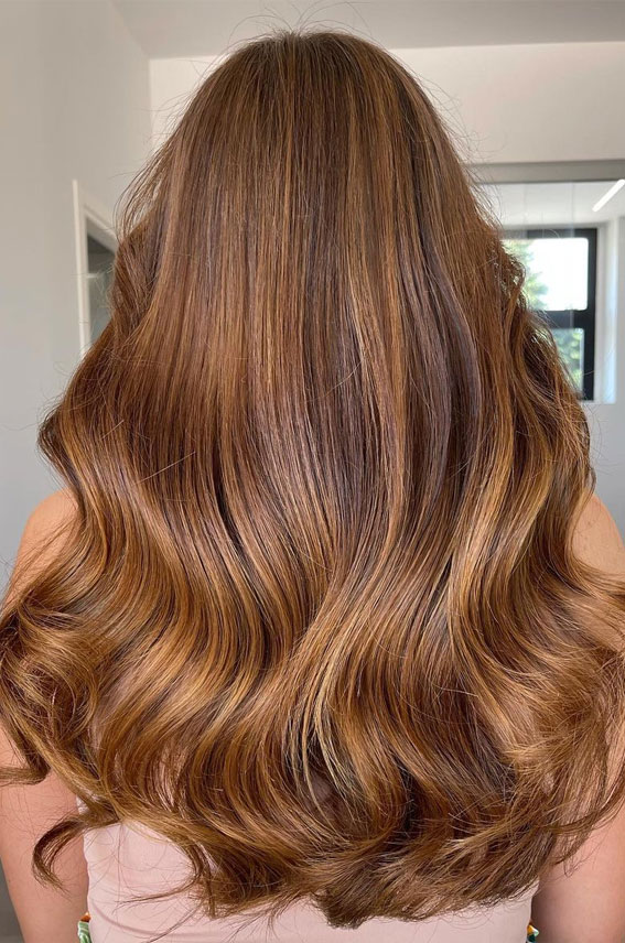 30 Cute Ways To Wear Brown Hair This Autumn 2021 : Caramel Brown Hair Colour