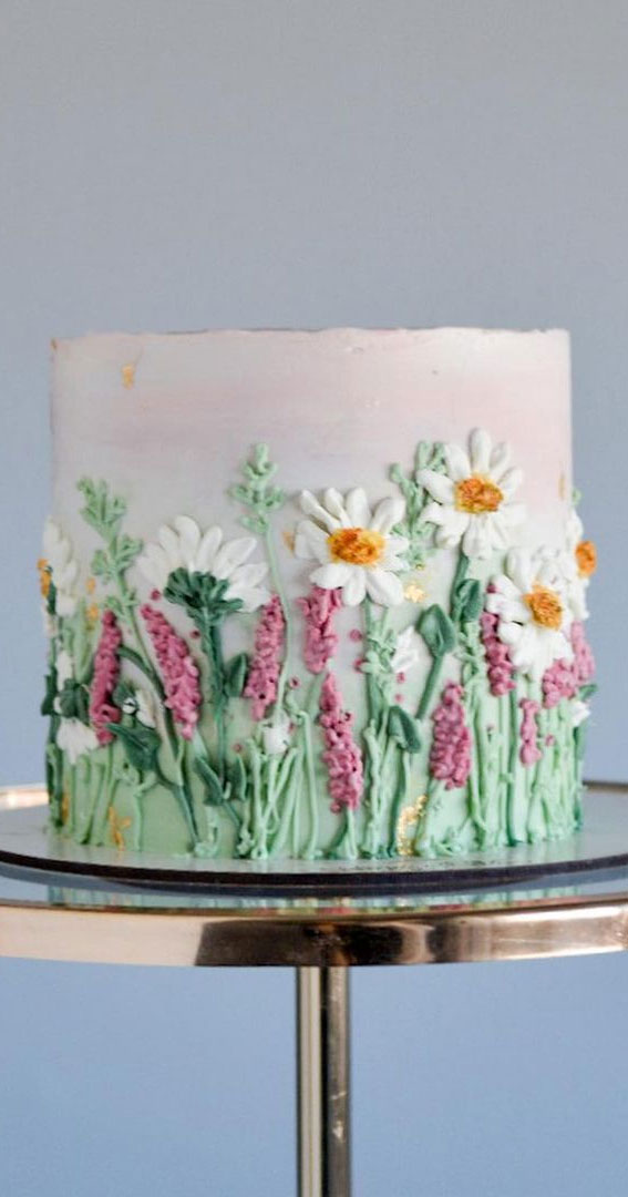 buttercream piping cake, daisy cake, birthday cake ideas, buttercream birthday cake, pretty cake ideas, cake gallery