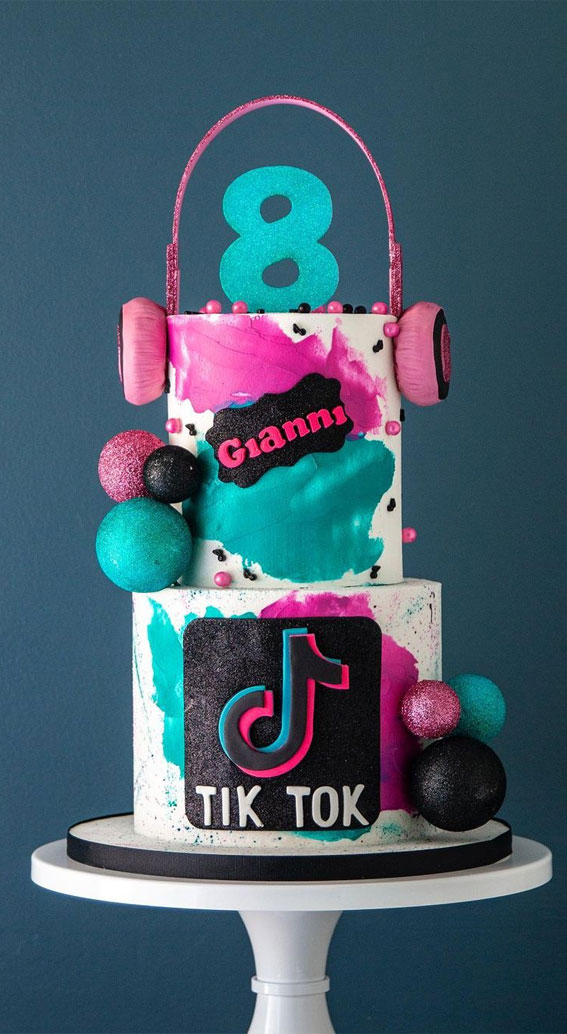 tik tok birthday cake, 8th birthday cake for girls, 8th birthday cake, two tier birthday cake, fun birthday cake