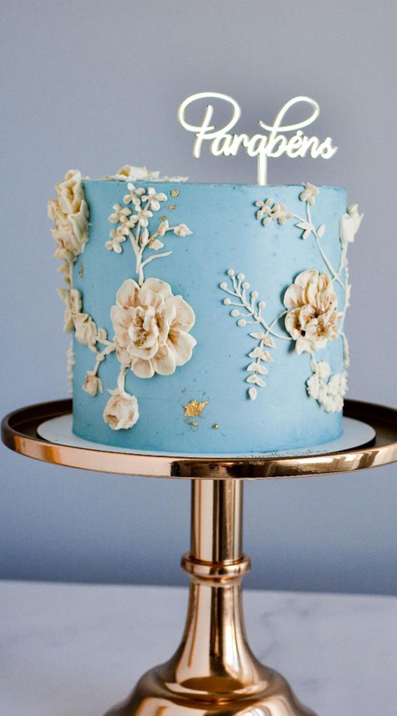30 Pretty Cake Ideas To Inspire You : Blue Cake with Vanilla Buttercream
