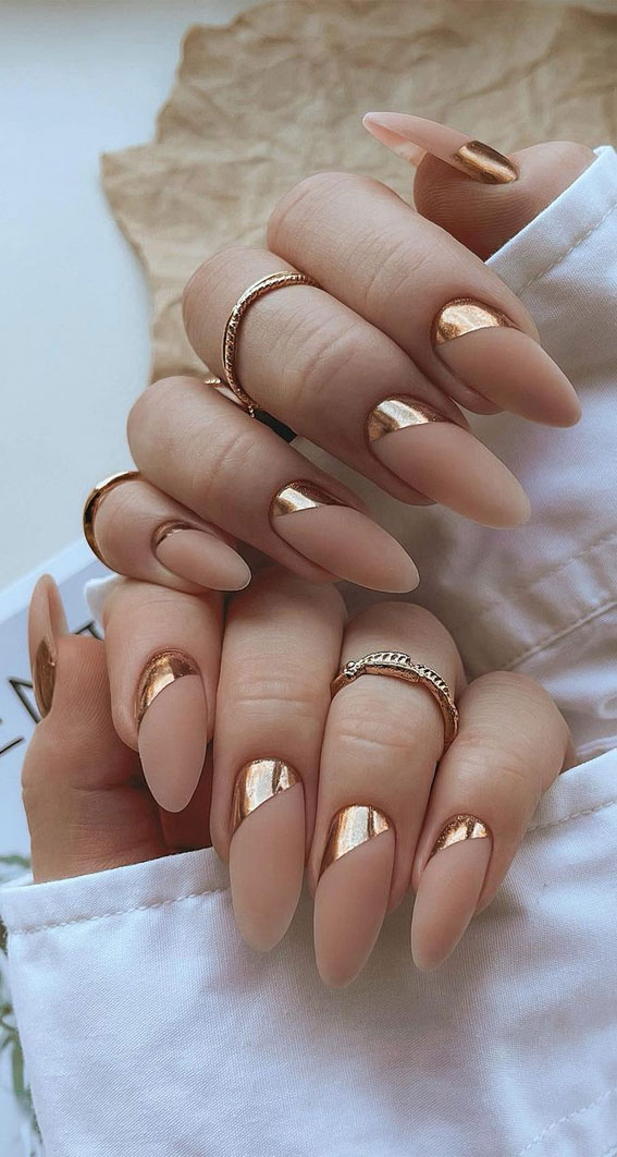 Cute Fall Nails To Help You Get Ready for Autumn Manicure : Nude and Copper Asymmetric Nails