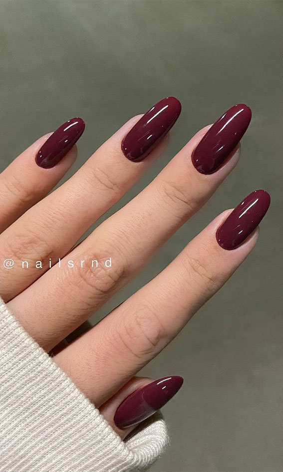 burgundy nails, almond shape nails, berry toned nails, shimmery fall nails, fall nails 2021, autumn nails 2021
