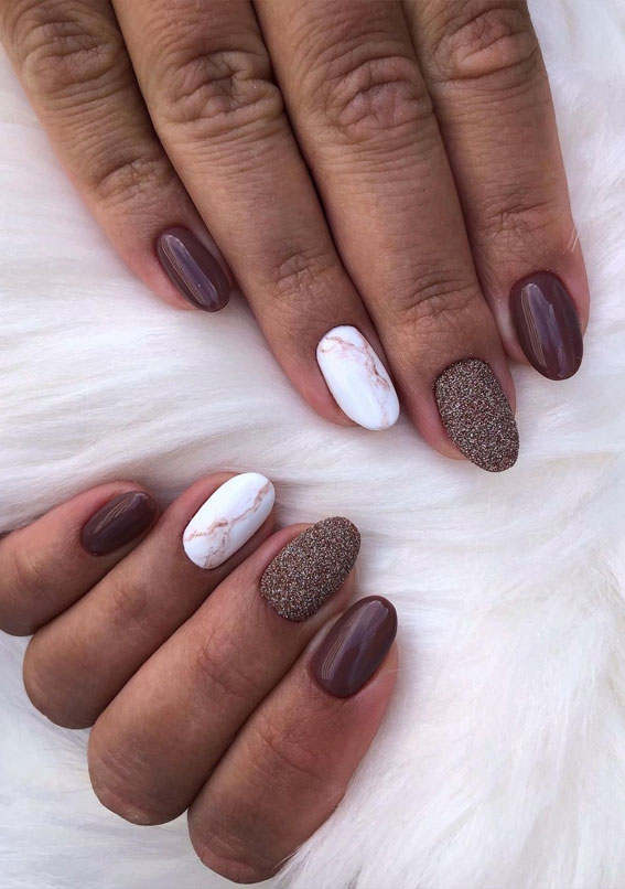 mix and match autumn nails, round shape nails, berry toned nails, shimmery fall nails, fall nails 2021, autumn nails 2021
