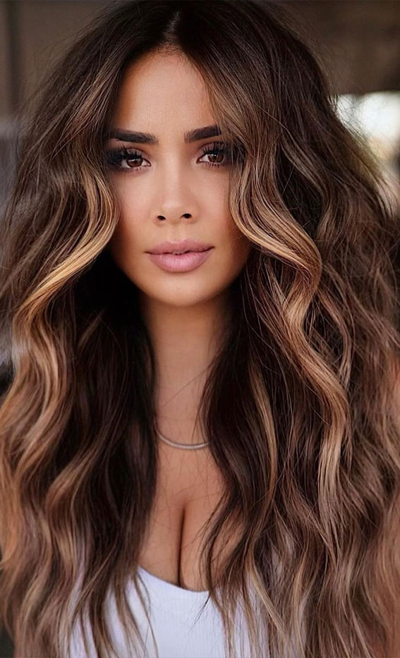 chocolate brown with blonde face framing, best autumn hair colour ideas 2021, autumn hair colour, brown hair ideas, copper hair colours, brunette hair colour