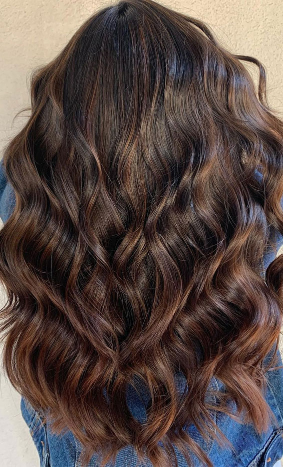 39 Best Autumn Hair Colours  & Styles For 2021 : Warm Chocolate Brown Ribbons