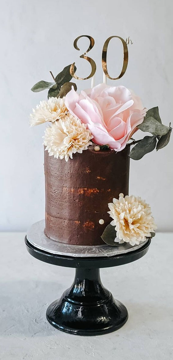 43 Cute Cake Decorating For Your Next Celebration : Chocolate Birthday Cake for 30th Birthday
