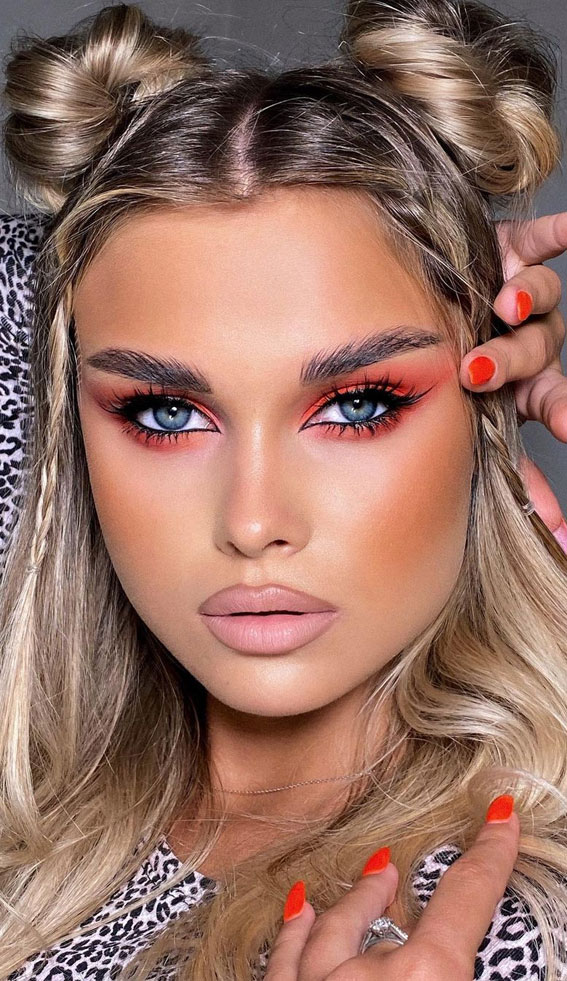 34 Creative Eyeshadow Looks That’re Wearable : Orange Eyeshadow