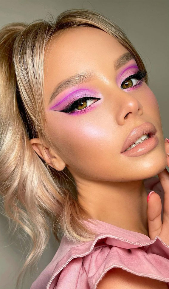 34 Creative Eyeshadow Looks That’re Wearable : Lilac Pink Eyeshadow