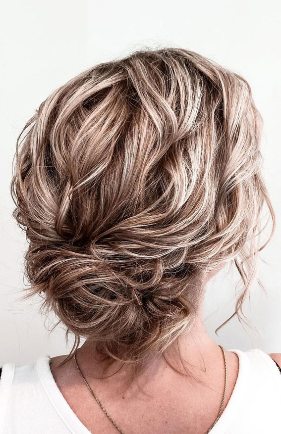 23 Updos For Medium Length : Textured Messy Updo