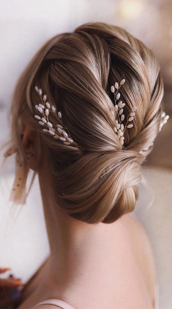 22 Half up Wedding hairstyles that will stand the test of time. ~ KISS THE  BRIDE MAGAZINE