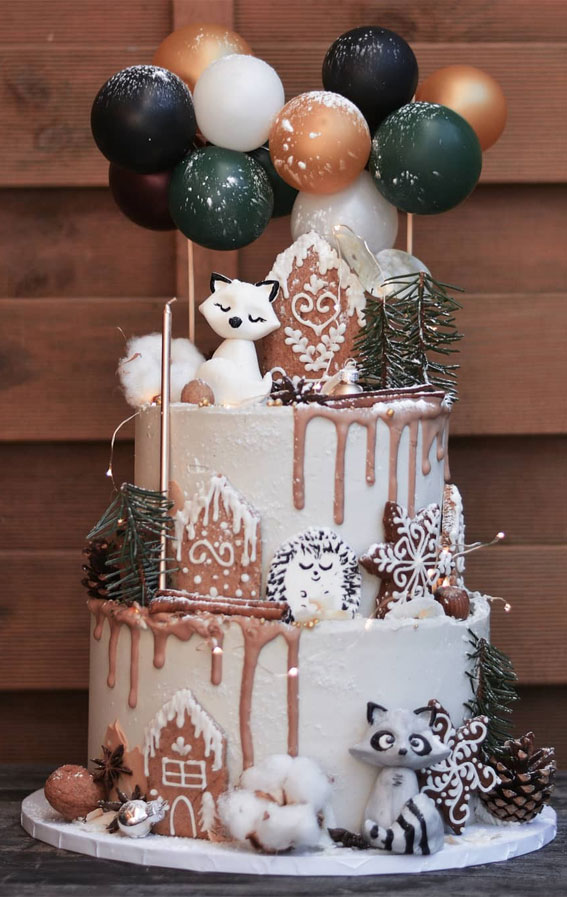 Pretty Christmas Cake Ideas For Your Festive Holiday Table : Two-Tiered Christmas Cake
