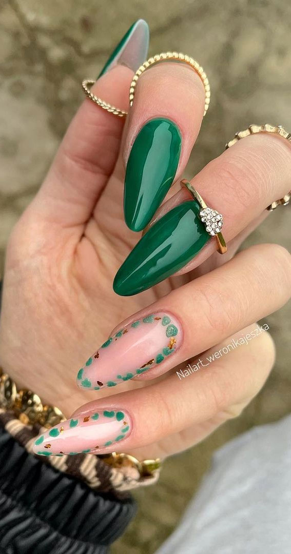 christmas nails, holiday nails, holiday nails designs, festive nails, holiday nails designs, christmas nail designs 2021, christmas nails 2021, christmas acrylic nails