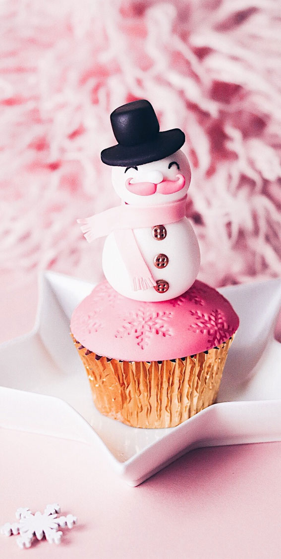 Festive Cupcakes to Add to Your Holiday Table : Snowman Pink Cupcake