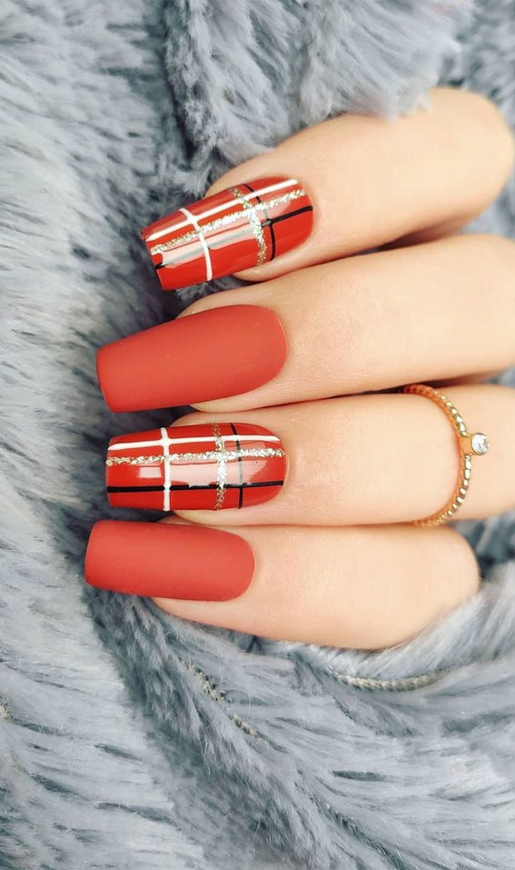 Cute plaid nail designs for autumn 2021 : Terracotta Plaid Nails
