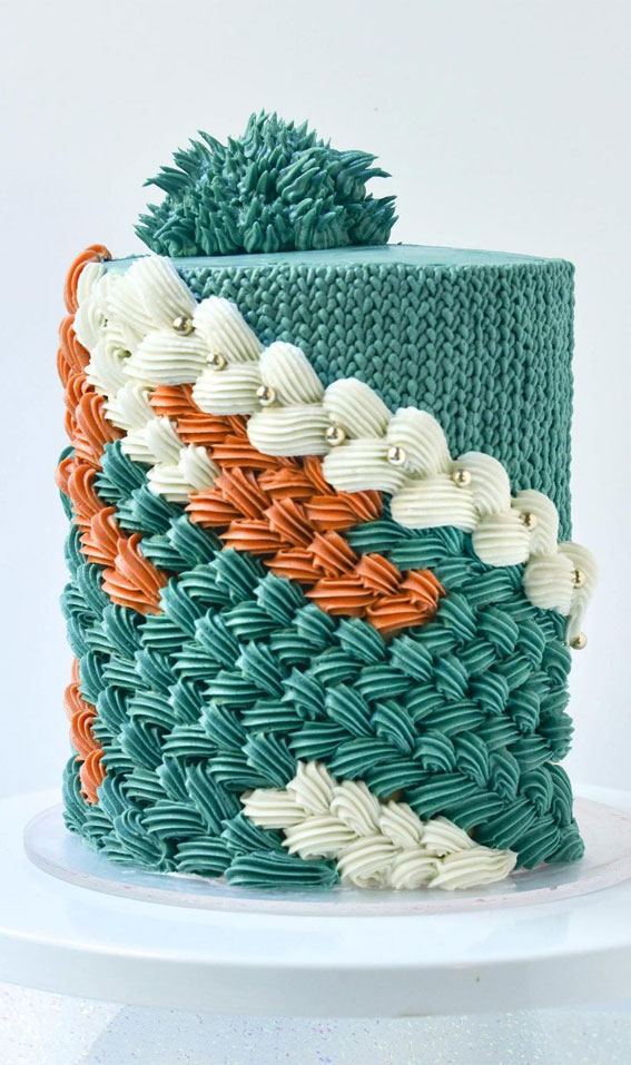 20 Jaw Dropping Winter Cakes : Sweater Winter Cake
