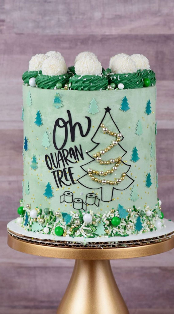 20 Jaw Dropping Winter Cakes : Green Christmas Cake with Cute Christmas Tree