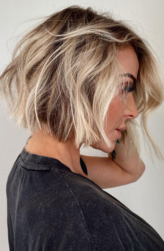36 Chic Winter Hair Colour Ideas & Styles For 2021 : Bright Blonde Bob